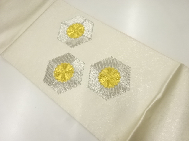 アンティーク　若松亀甲に菊模様刺繍袋帯（材料）